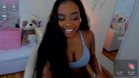 Snapshot of zobe_love chatting on January 24, 2025, 5:42 pm Zobe Love online show from January 24, 2025, 5:42 pm