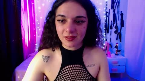 zoe_0111 online show from December 27, 2024, 5:16 pm