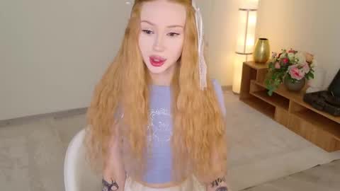 Snapshot of zoe__page chatting on February 5, 2026, 2:33 pm Im Zoe online show from February 5, 2026, 2:33 pm