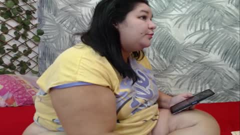 Snapshot of zoe_bbw chatting on November 24, 2025, 2:06 pm Zoe online show from November 24, 2025, 2:06 pm