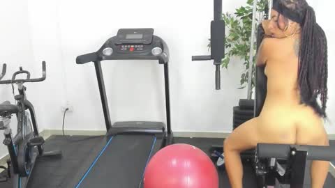 Snapshot of zoe_borgues chatting on March 8, 2026, 12:52 am ZOE online show from March 8, 2026, 12:52 am