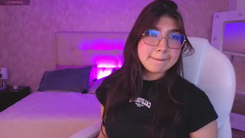 Snapshot of zoe_capelli chatting on September 23, 2025, 5:10 am zoe online show from September 23, 2025, 5:10 am