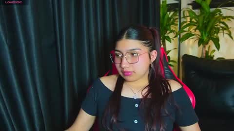 Snapshot of zoe_capelli chatting on September 26, 2025, 4:27 am zoe online show from September 26, 2025, 4:27 am