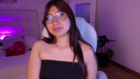Snapshot of zoe_capelli chatting on October 3, 2025, 4:20 am zoe online show from October 3, 2025, 4:20 am