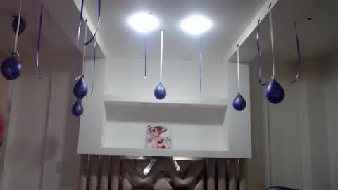 Snapshot of zoe_connor19 chatting on November 23, 2025, 12:38 pm Z O E online show from November 23, 2025, 12:38 pm