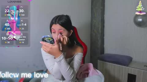 Snapshot of zoe_connor19 chatting on November 29, 2025, 7:39 pm Z O E online show from November 29, 2025, 7:39 pm