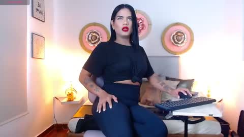 Snapshot of zoe_hecate chatting on April 13, 2026, 7:19 pm zoe_hecate online show from April 13, 2026, 7:19 pm
