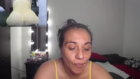 zoe hotxxx online show from February 20, 2025, 12:19 am