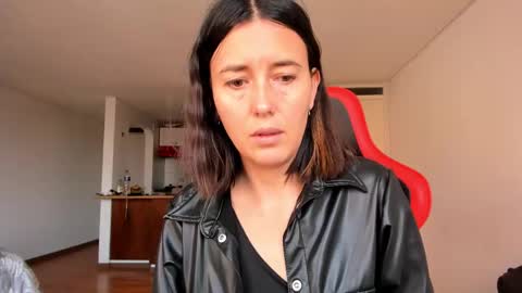 ZOE online show from February 26, 2025, 10:31 pm