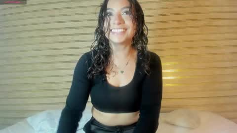 Snapshot of zoe_kiss1 chatting on April 8, 2026, 1:55 pm Zoe online show from April 8, 2026, 1:55 pm