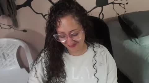 Zoe Koller online show from November 24, 2025, 5:01 pm