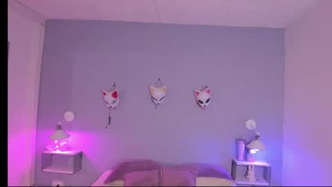 Zoe Lynch online show from October 17, 2025, 11:35 am