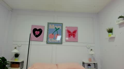 Zoe Lynch online show from March 2, 2026, 10:55 am