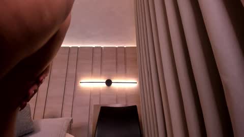 Snapshot of zoe_mhendez chatting on February 25, 2026, 11:42 am zoe_mhendez online show from February 25, 2026, 11:42 am