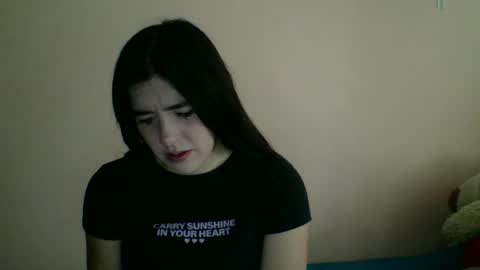 Snapshot of zoe_mill33r chatting on November 4, 2025, 4:28 pm Zoe online show from November 4, 2025, 4:28 pm