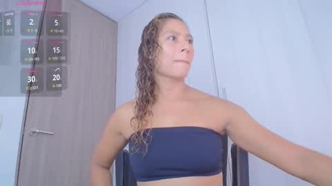 Snapshot of zoe_moon85 chatting on October 28, 2025, 8:55 pm zoe online show from October 28, 2025, 8:55 pm