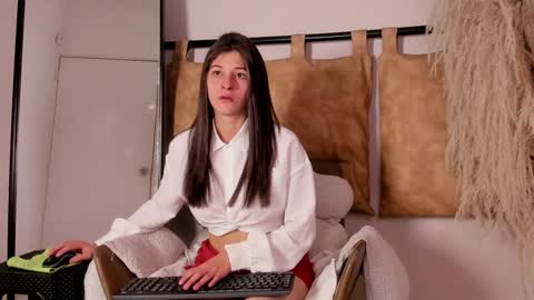 Snapshot of zoe_olsen__ chatting on December 25, 2024, 2:56 pm Zoe Olsen online show from December 25, 2024, 2:56 pm