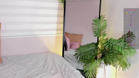 Snapshot of zoe_olsen__ chatting on March 11, 2025, 1:01 pm Zoe Olsen online show from March 11, 2025, 1:01 pm