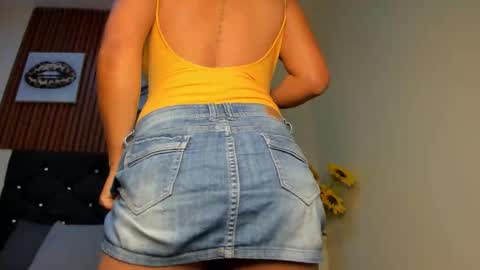 Zoe online show from November 10, 2025, 8:19 pm