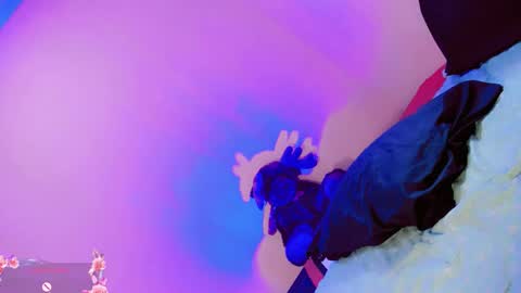 Snapshot of zoe_rous2 chatting on February 22, 2026, 5:22 pm ZOE online show from February 22, 2026, 5:22 pm