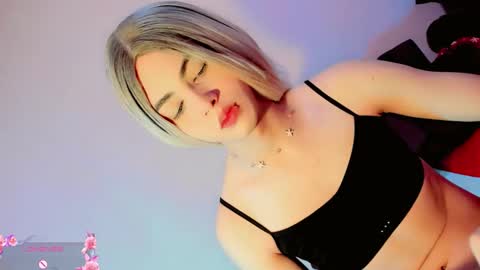 Snapshot of zoe_rous2 chatting on March 15, 2026, 1:17 pm ZOE online show from March 15, 2026, 1:17 pm