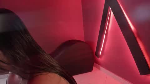 Snapshot of zoe_roux210949 chatting on October 10, 2025, 12:09 am Zoe online show from October 10, 2025, 12:09 am
