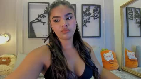 Zoe online show from October 19, 2025, 12:22 am