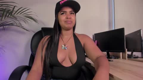 Snapshot of zoe_roux210949 chatting on February 21, 2026, 4:02 am Zoe online show from February 21, 2026, 4:02 am