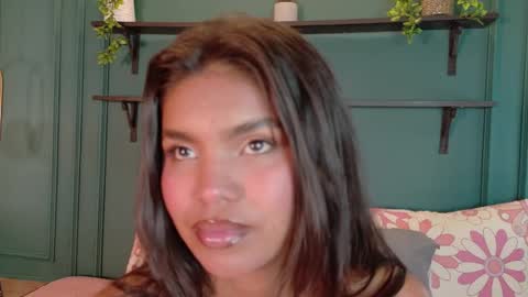 Snapshot of zoe_roux210949 chatting on April 16, 2026, 3:07 am Zoe online show from April 16, 2026, 3:07 am