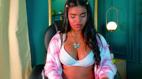 Snapshot of zoe_roux210949 chatting on April 28, 2026, 3:55 am Zoe online show from April 28, 2026, 3:55 am