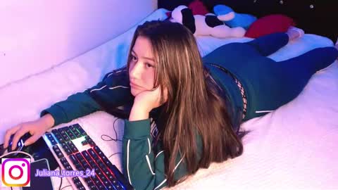 ZOE online show from January 14, 2025, 11:48 pm