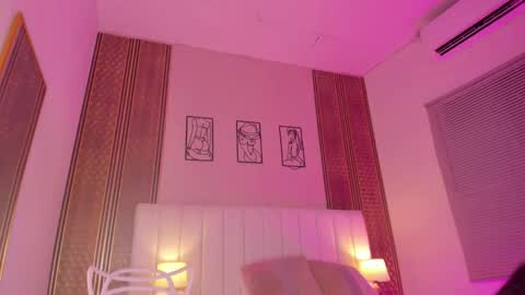 Hi guys i am Zoe  online show from September 17, 2025, 11:34 am