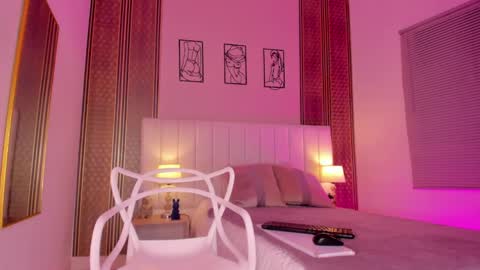 Hi guys i am Zoe  online show from September 25, 2025, 11:47 am