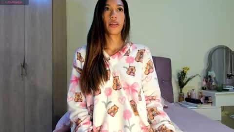 Snapshot of zoe_storm2 chatting on March 11, 2026, 12:38 am Zoe online show from March 11, 2026, 12:38 am