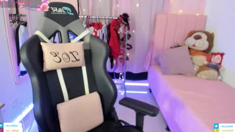 Snapshot of zoe_sullivan_ chatting on February 5, 2026, 9:25 am zoe_sullivan_ online show from February 5, 2026, 9:25 am