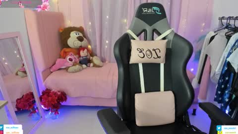 Snapshot of zoe_sullivan_ chatting on February 26, 2026, 8:57 am zoe_sullivan_ online show from February 26, 2026, 8:57 am