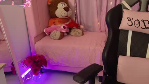 zoe_sullivan_ online show from May 29, 2026, 9:07 am