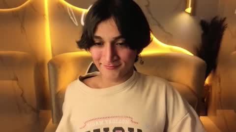 Snapshot of zoe_tp chatting on November 27, 2025, 7:49 pm Zoe online show from November 27, 2025, 7:49 pm