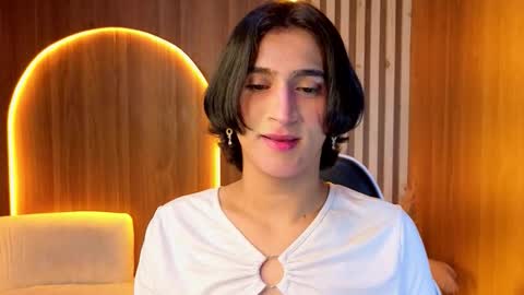 Snapshot of zoe_tp chatting on February 4, 2026, 8:14 pm Zoe online show from February 4, 2026, 8:14 pm