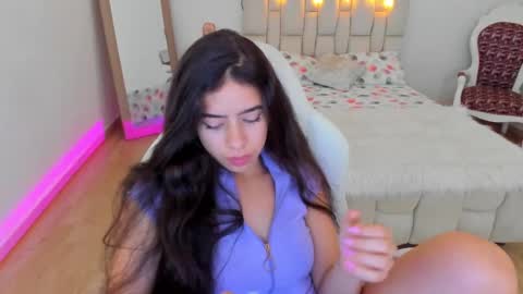 Zoe online show from February 24, 2025, 5:31 pm