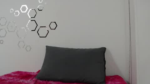 Carolina online show from November 3, 2025, 7:37 pm