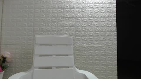 Carolina online show from December 1, 2025, 9:09 pm