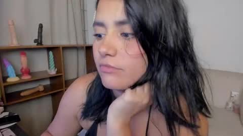 Snapshot of zoe_wattson chatting on April 14, 2026, 2:06 am Zoe online show from April 14, 2026, 2:06 am