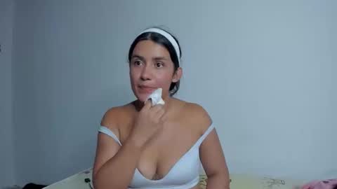 Snapshot of zoe_wattson chatting on May 12, 2026, 9:23 pm Zoe online show from May 12, 2026, 9:23 pm