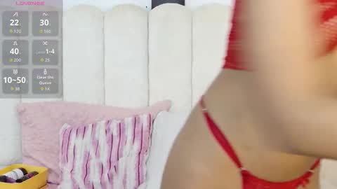 Snapshot of zoeameliie chatting on November 26, 2025, 12:33 am zoeameliie online show from November 26, 2025, 12:33 am