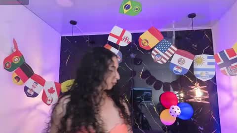 zoee online show from July 12, 2026, 11:56 am