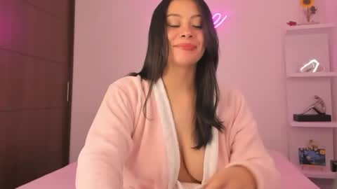 zoecams online show from July 10, 2026, 7:27 pm