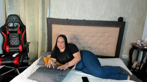 Snapshot of zoedeleon chatting on May 9, 2026, 7:30 pm zoedeleon online show from May 9, 2026, 7:30 pm
