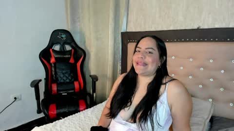Snapshot of zoedeleon chatting on May 11, 2026, 7:22 pm zoedeleon online show from May 11, 2026, 7:22 pm