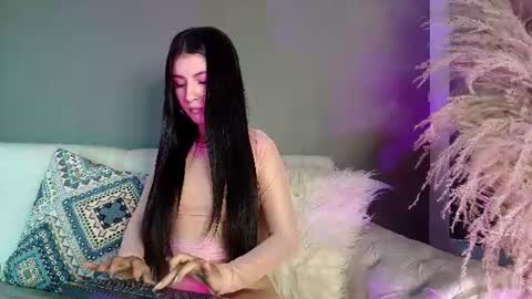 ZOE online show from July 11, 2026, 12:02 am